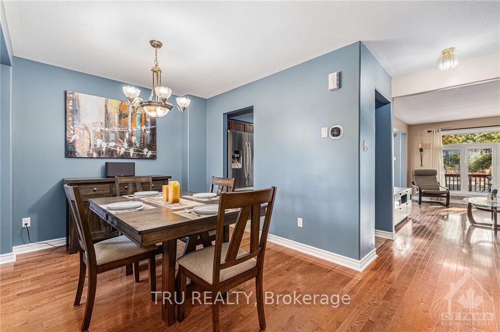 Photo 5 of 17 Newcastle Avenue, Ottawa, Kanata - Morgan's Grant/South March — HOMEH