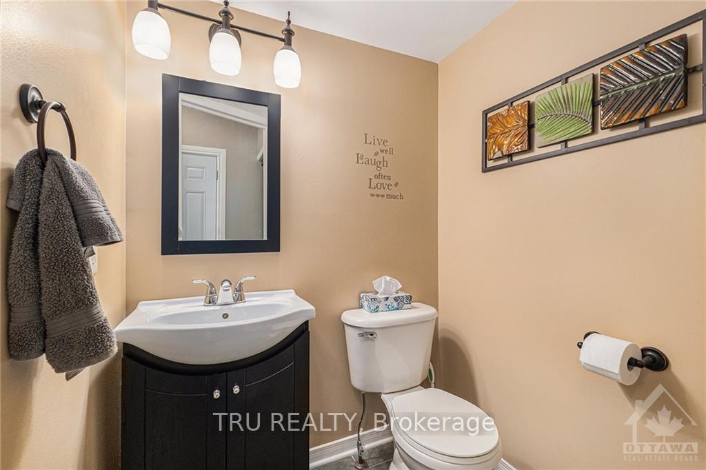Photo 6 of 17 Newcastle Avenue, Ottawa, Kanata - Morgan's Grant/South March — HOMEH