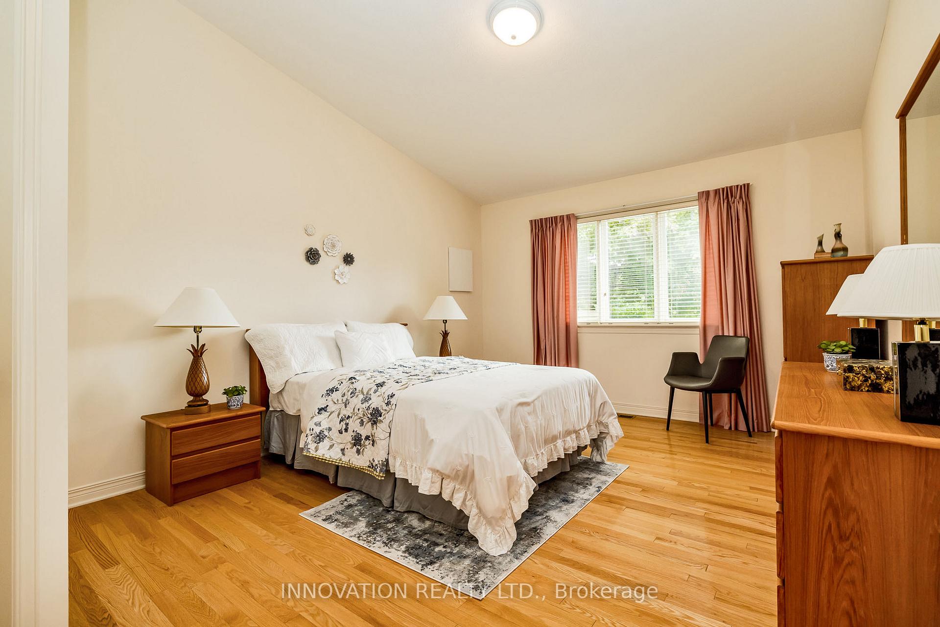 Photo 6 of 8 Nighthawk Crescent, Ottawa, Kanata - Bridlewood — HOMEH
