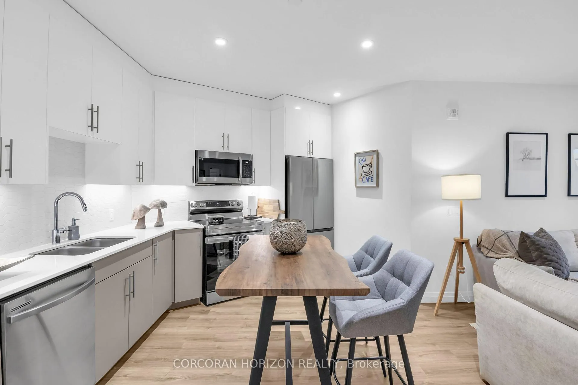 Photo 3 of Unit 507, 525 New Dundee Road, Kitchener — HOMEH