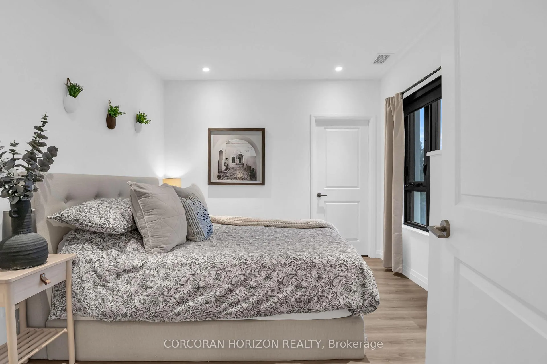 Photo 10 of Unit 507, 525 New Dundee Road, Kitchener — HOMEH