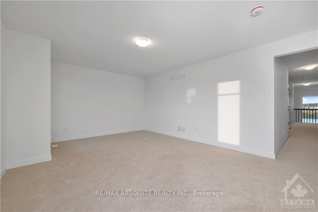 Photo 17 of 142 Boulonnais Grove, Ottawa, Kanata - Emerald Meadows/Trailwest — HOMEH