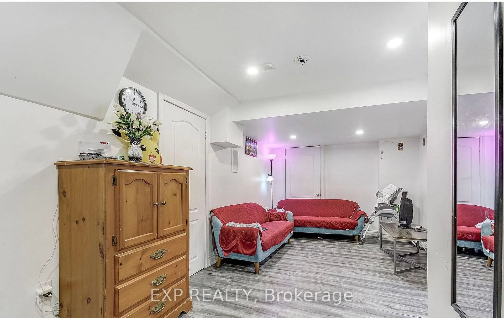 Front of Unit BASEMENT, 127 Worthington Avenue