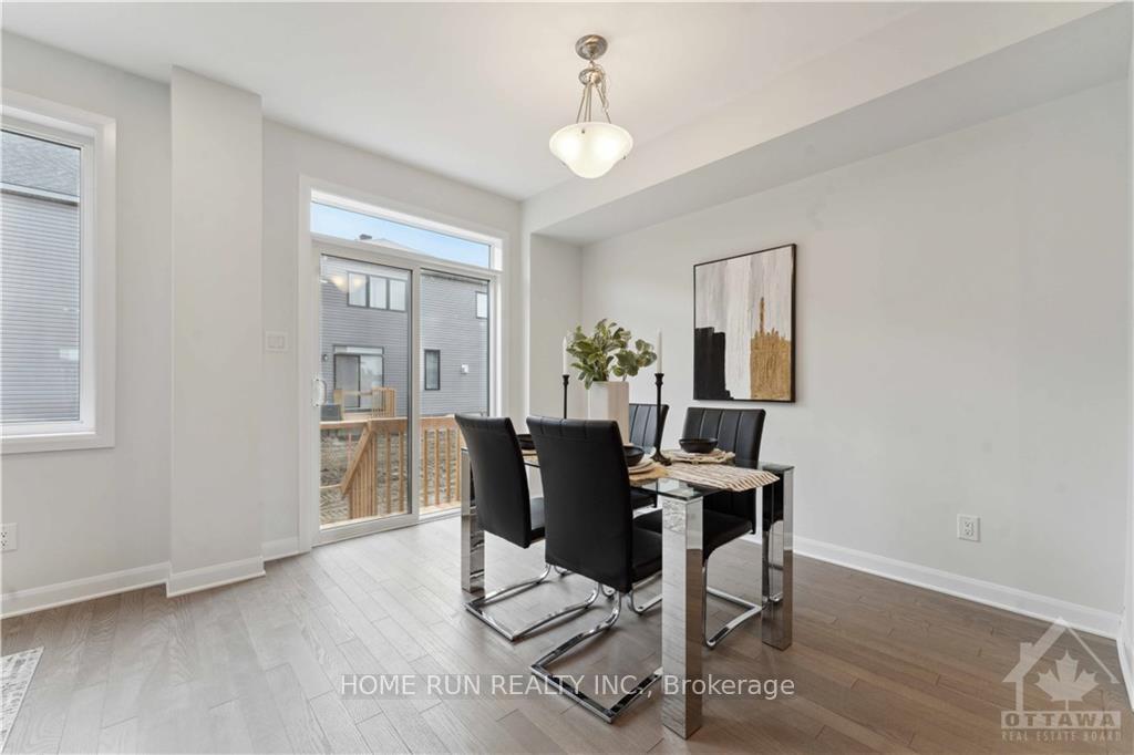 Photo 12 of 429 Silicon Way, Ottawa, Kanata - Morgan's Grant/South March — HOMEH