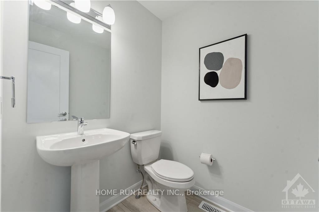 Photo 13 of 429 Silicon Way, Ottawa, Kanata - Morgan's Grant/South March — HOMEH