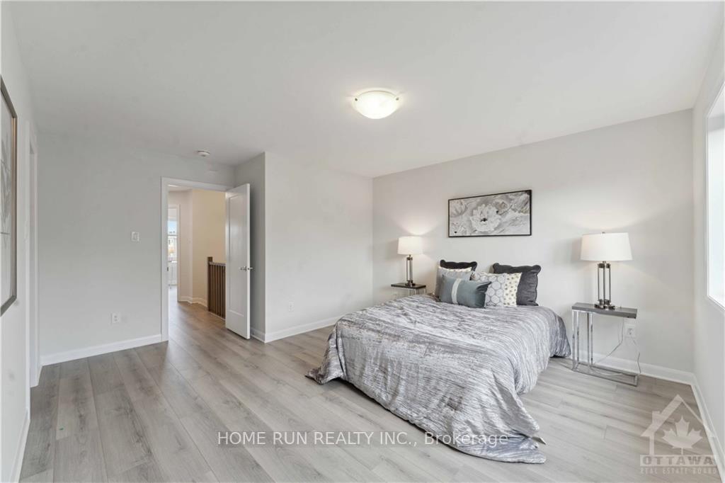 Photo 16 of 429 Silicon Way, Ottawa, Kanata - Morgan's Grant/South March — HOMEH