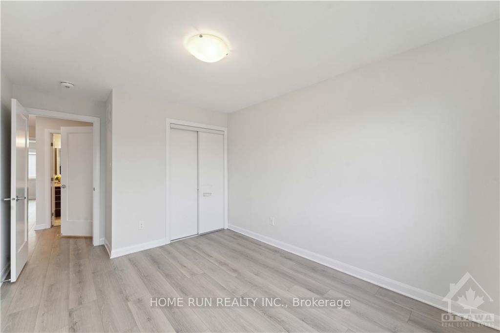Photo 20 of 429 Silicon Way, Ottawa, Kanata - Morgan's Grant/South March — HOMEH