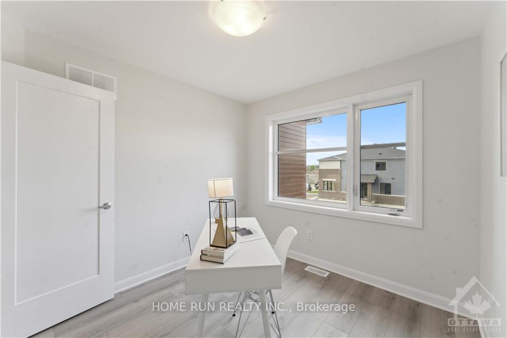 Photo 22 of 429 Silicon Way, Ottawa, Kanata - Morgan's Grant/South March — HOMEH