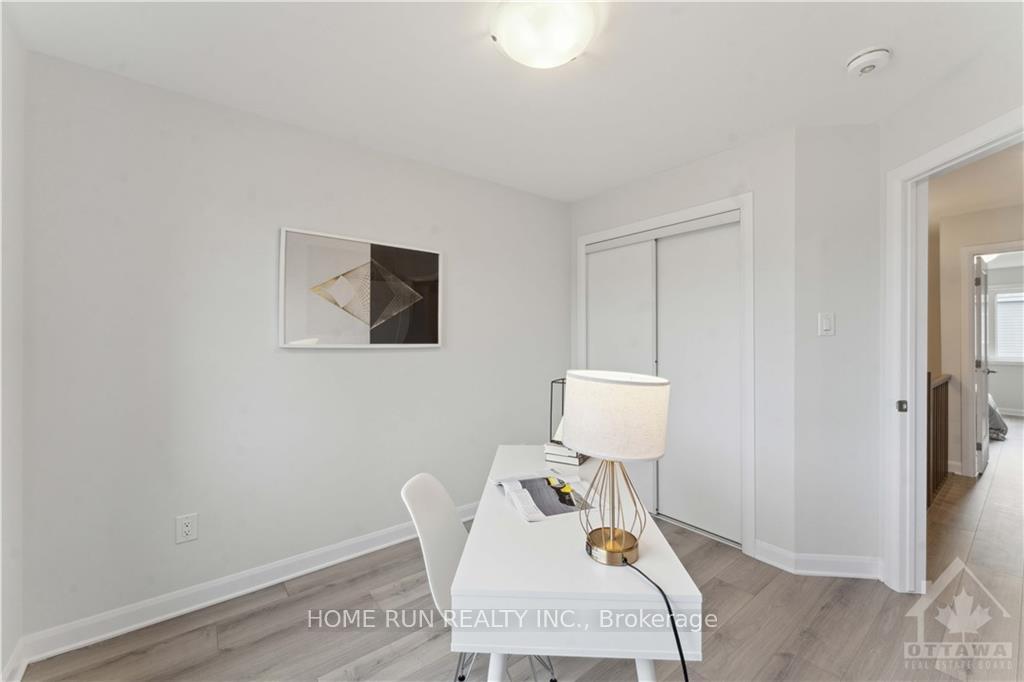 Photo 24 of 429 Silicon Way, Ottawa, Kanata - Morgan's Grant/South March — HOMEH