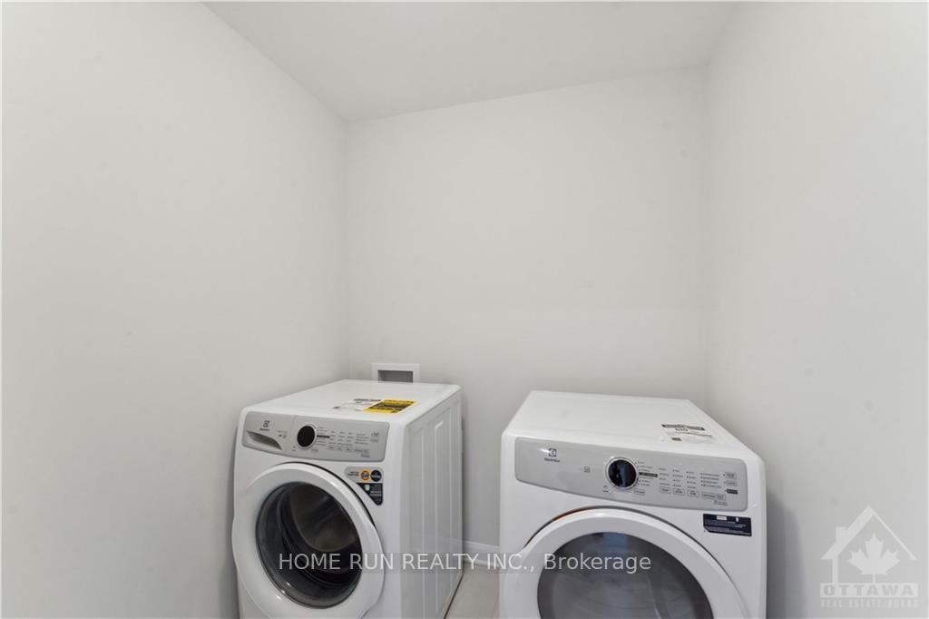 Photo 26 of 429 Silicon Way, Ottawa, Kanata - Morgan's Grant/South March — HOMEH