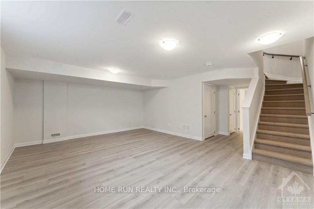 Photo 27 of 429 Silicon Way, Ottawa, Kanata - Morgan's Grant/South March — HOMEH