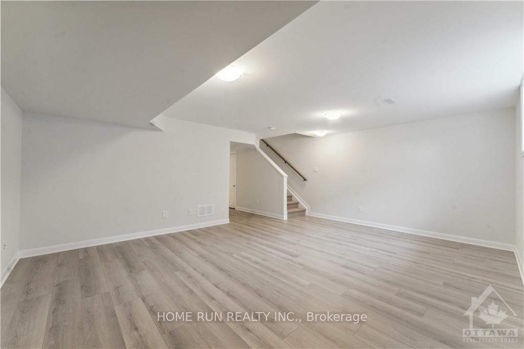 Photo 28 of 429 Silicon Way, Ottawa, Kanata - Morgan's Grant/South March — HOMEH