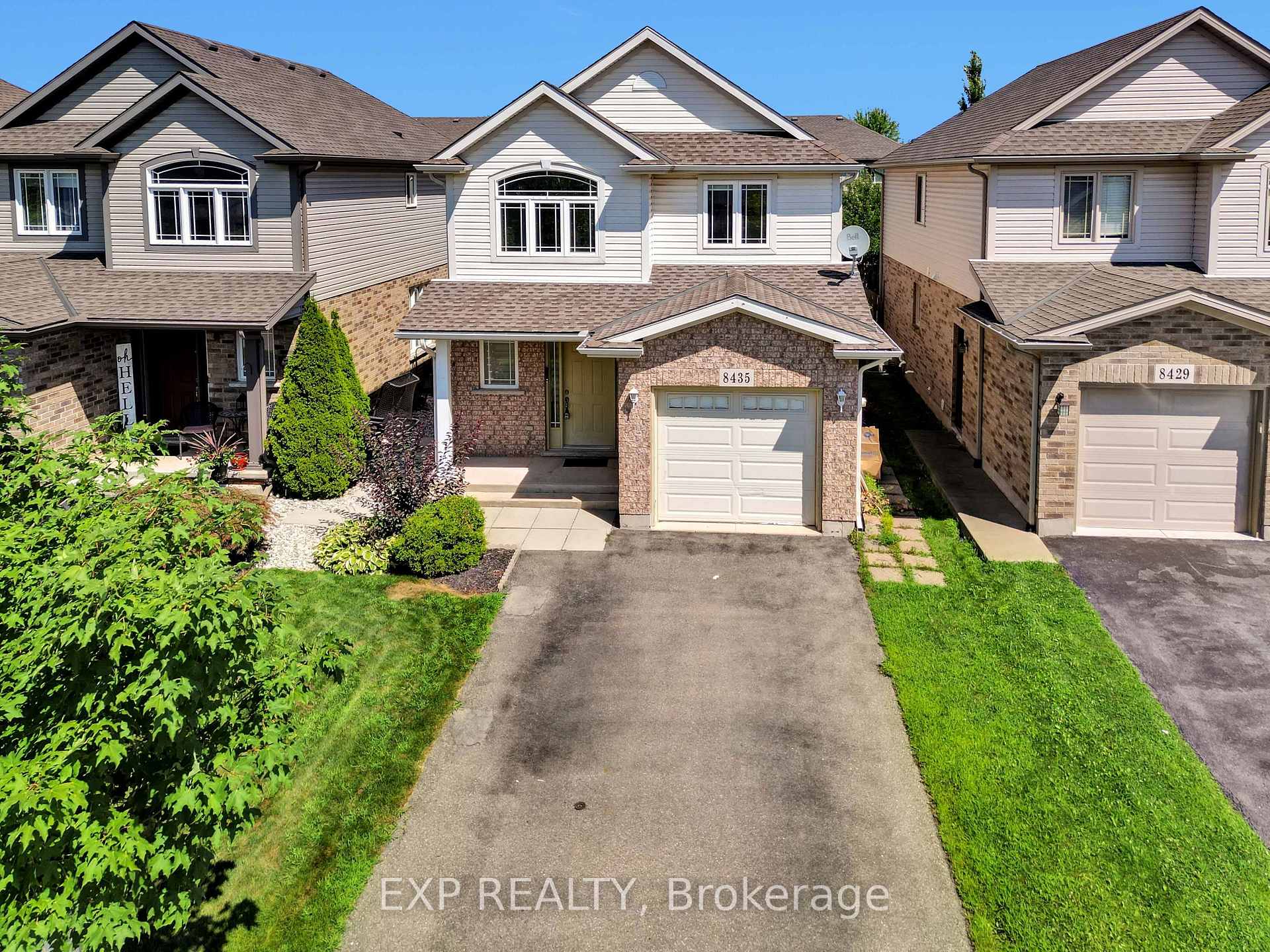 Front of 8435 Kelsey Crescent
