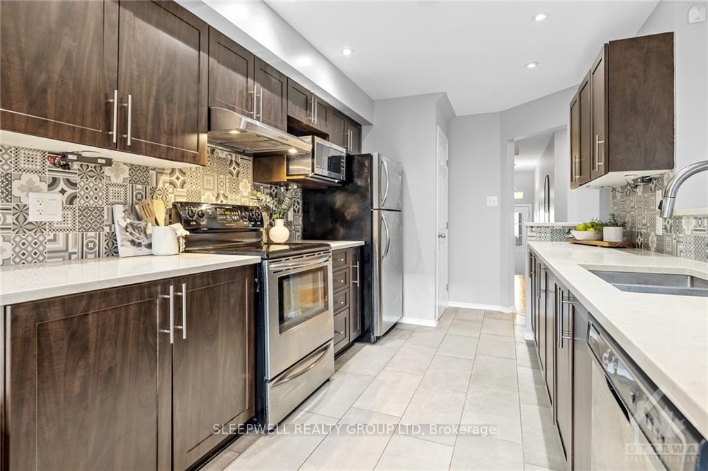 Photo 7 of 139 Romina Street, Ottawa, Kanata - Emerald Meadows/Trailwest — HOMEH