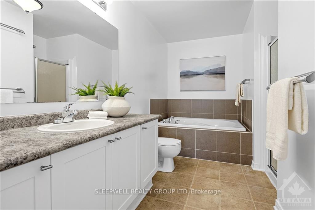 Photo 15 of 139 Romina Street, Ottawa, Kanata - Emerald Meadows/Trailwest — HOMEH