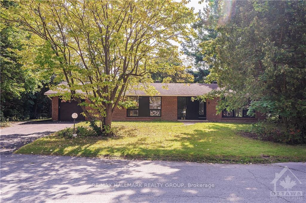 Photo 2 of 9 Kingsford Crescent, Ottawa, Kanata - Beaverbrook — HOMEH