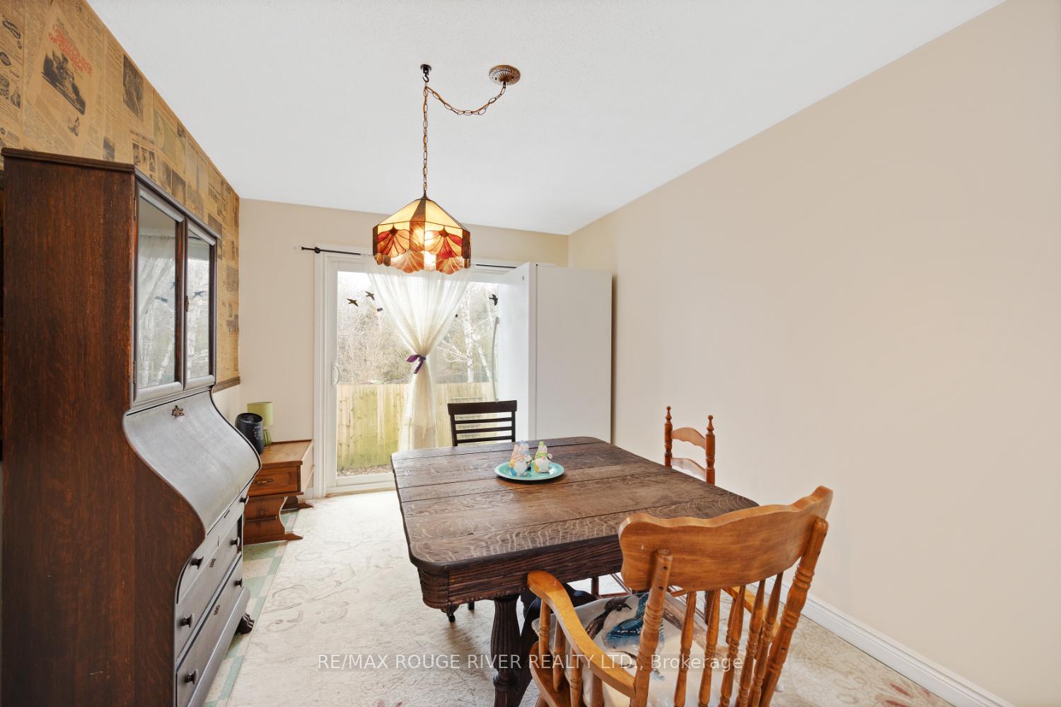 Photo 12 of 7 Woods Avenue, Kawartha Lakes, Omemee — HOMEH