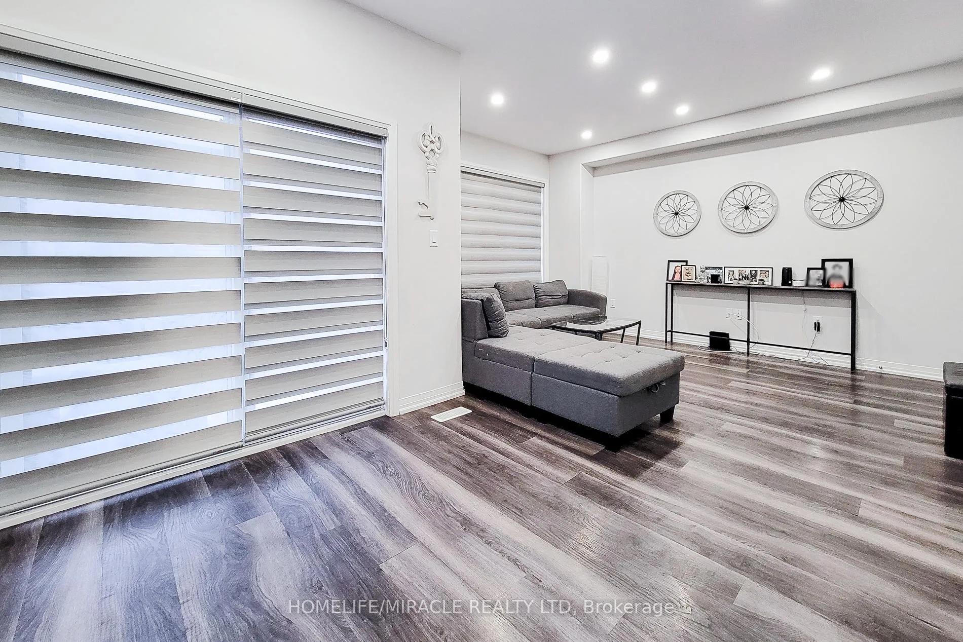 Photo 8 of 575 Woodward Avenue, Hamilton, Parkview — HOMEH