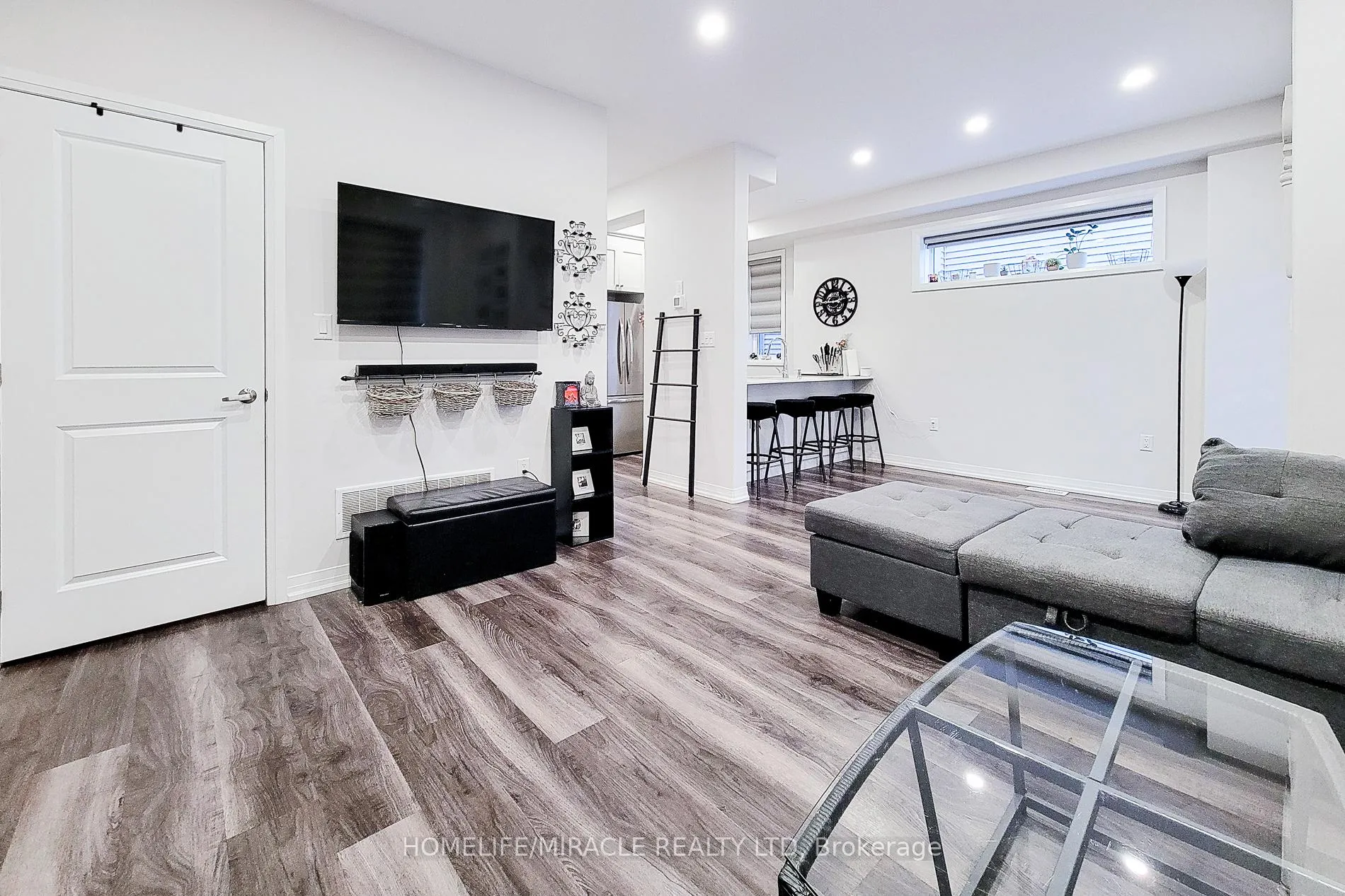Photo 9 of 575 Woodward Avenue, Hamilton, Parkview — HOMEH