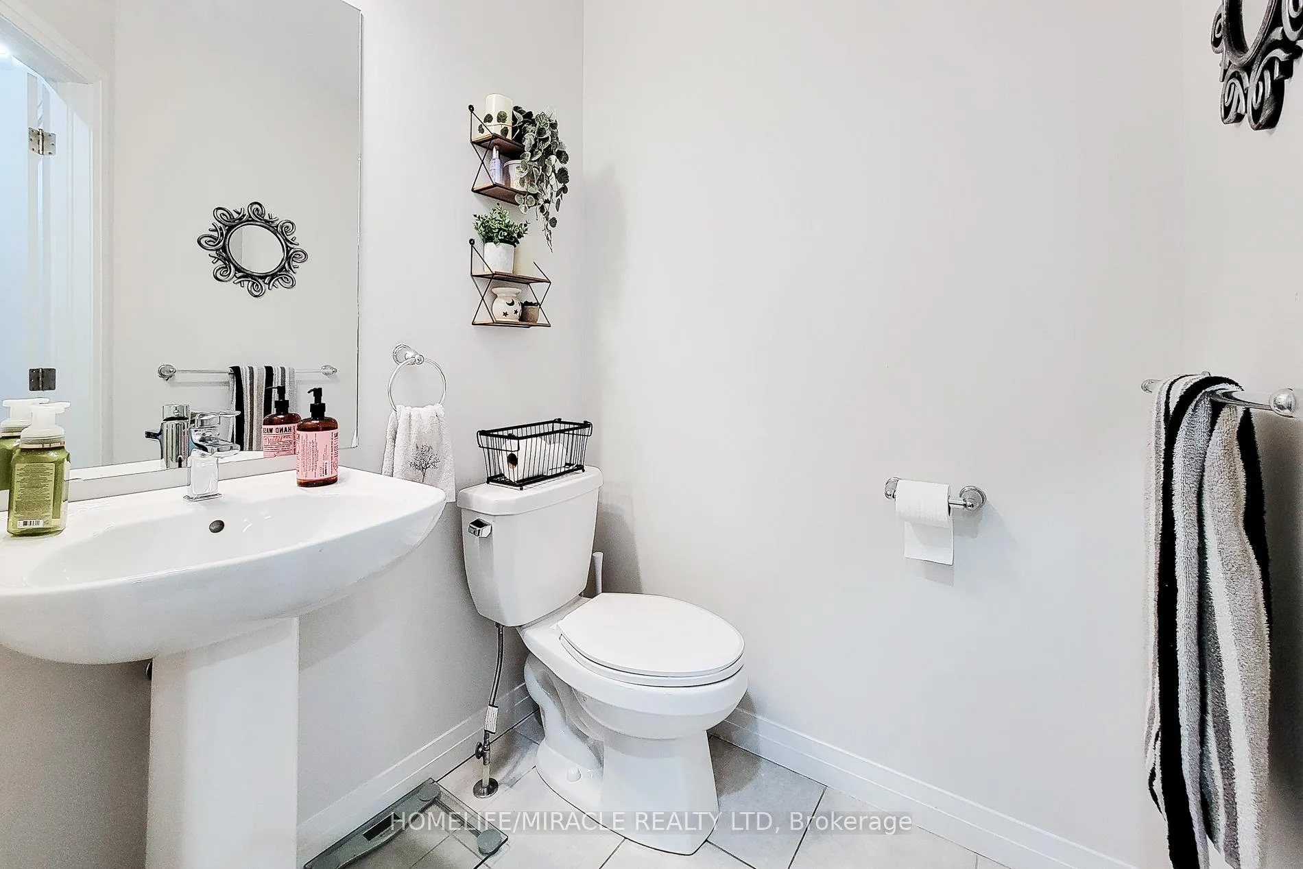 Photo 20 of 575 Woodward Avenue, Hamilton, Parkview — HOMEH