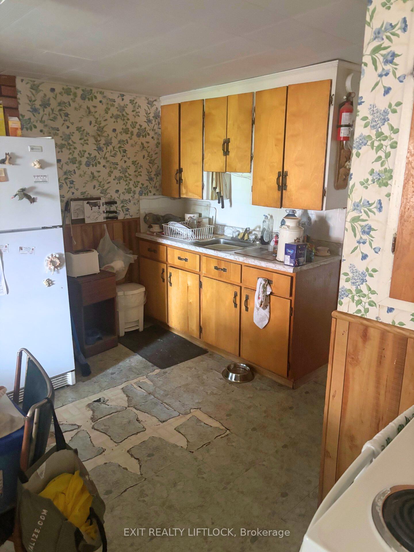 Photo 3 of 751 Cottingham Road, Kawartha Lakes, Emily — HOMEH