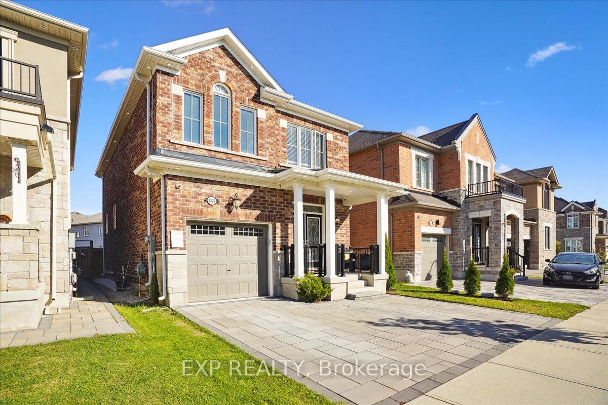 Photo 2 of 1429 Sycamore Gardens, Milton, Cobban — HOMEH