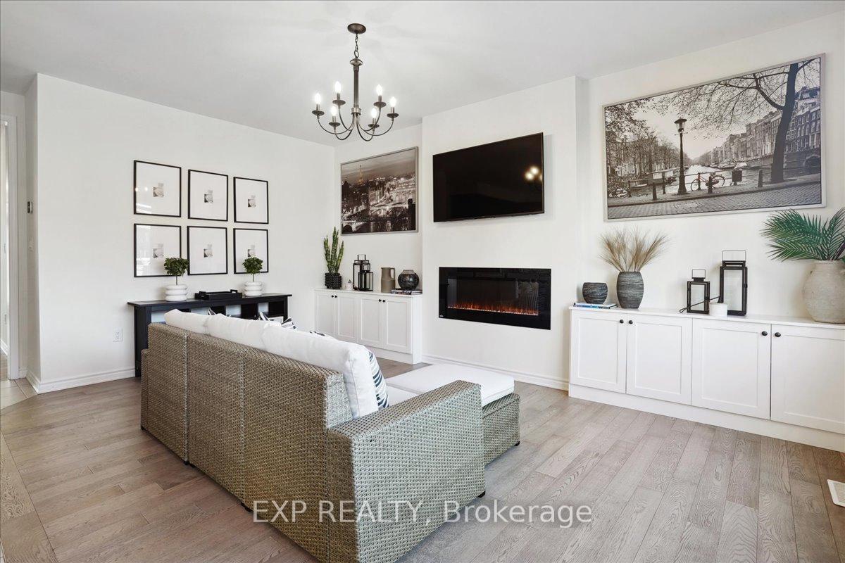 Photo 16 of 1429 Sycamore Gardens, Milton, Cobban — HOMEH