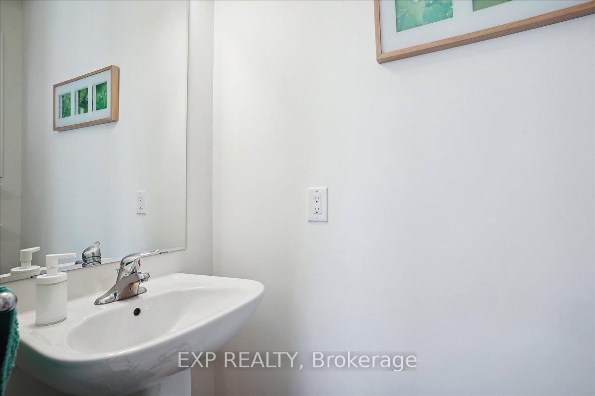 Photo 22 of 1429 Sycamore Gardens, Milton, Cobban — HOMEH