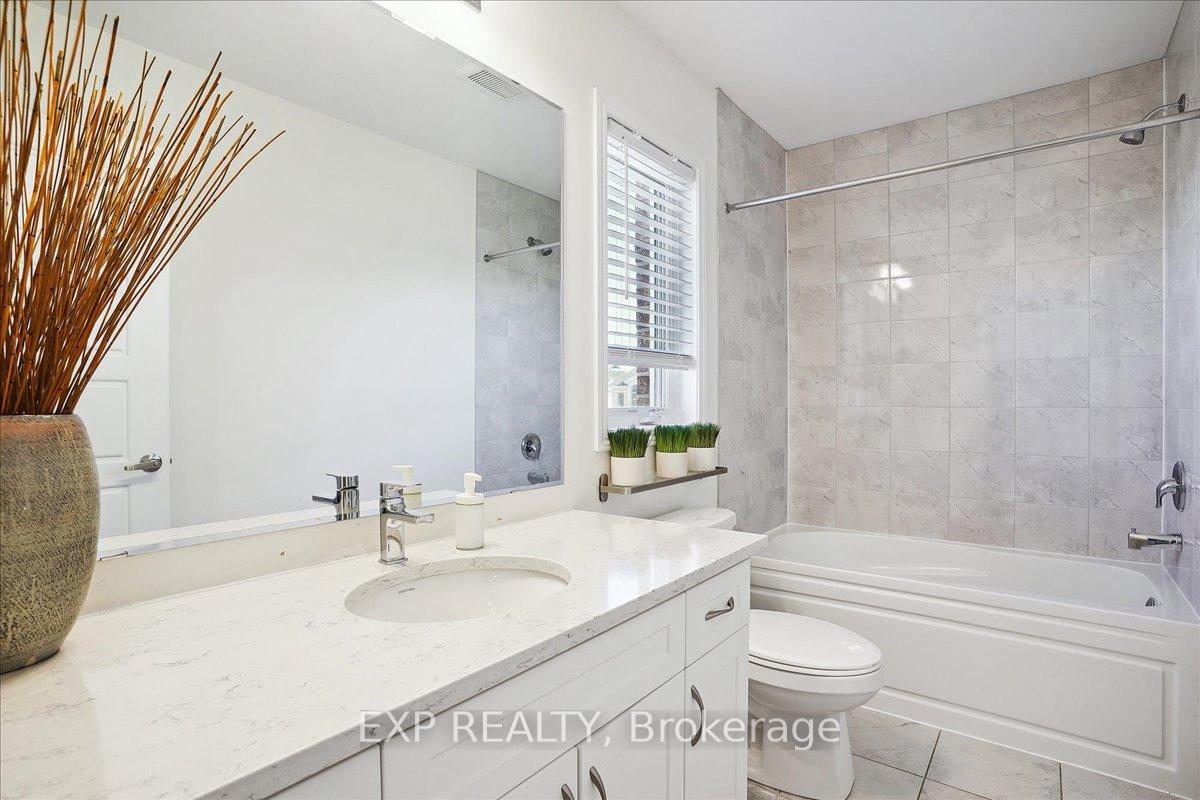 Photo 27 of 1429 Sycamore Gardens, Milton, Cobban — HOMEH