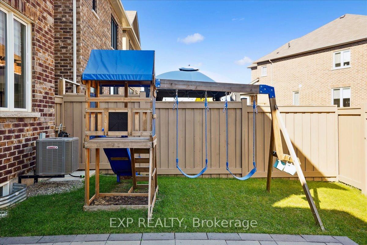 Photo 36 of 1429 Sycamore Gardens, Milton, Cobban — HOMEH