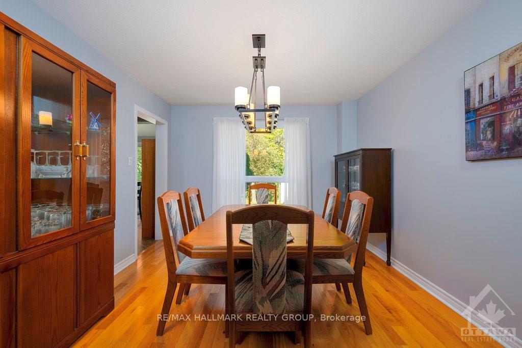 Photo 5 of 58 Allenby Road, Ottawa, Kanata - Morgan's Grant/South March — HOMEH