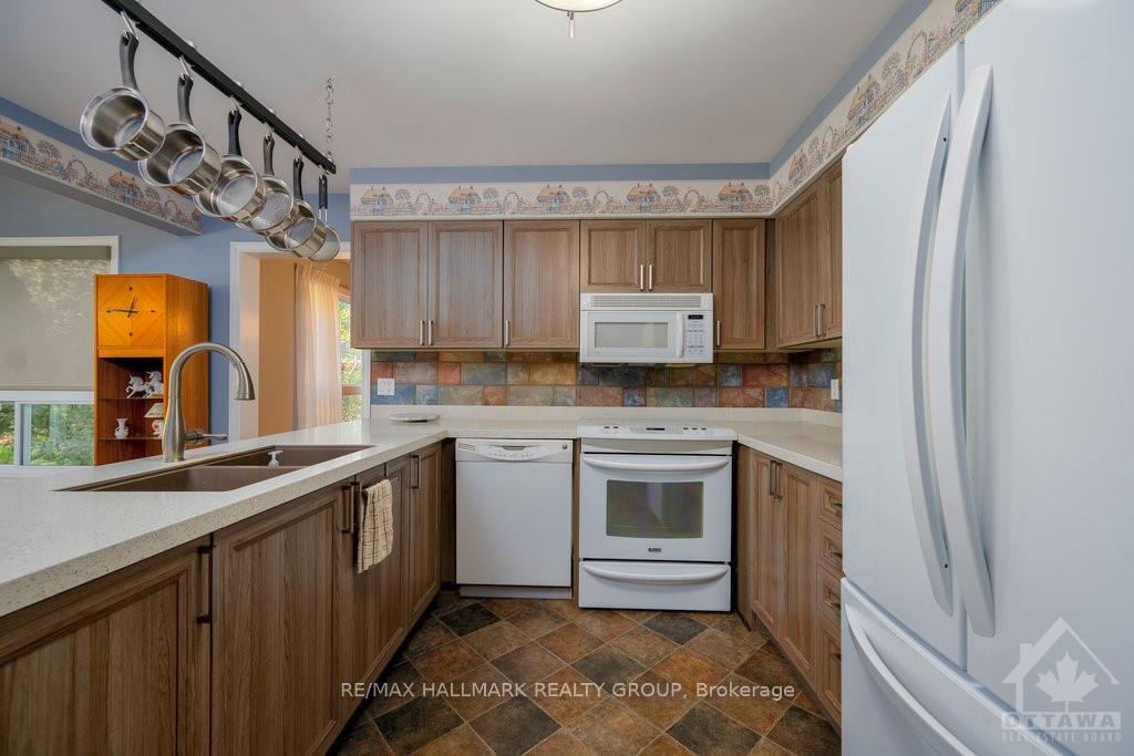 Photo 9 of 58 Allenby Road, Ottawa, Kanata - Morgan's Grant/South March — HOMEH