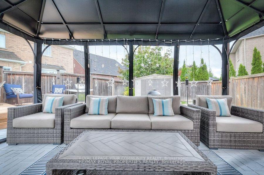 Photo 23 of 8 Speight Court, Ajax, Northeast Ajax — HOMEH