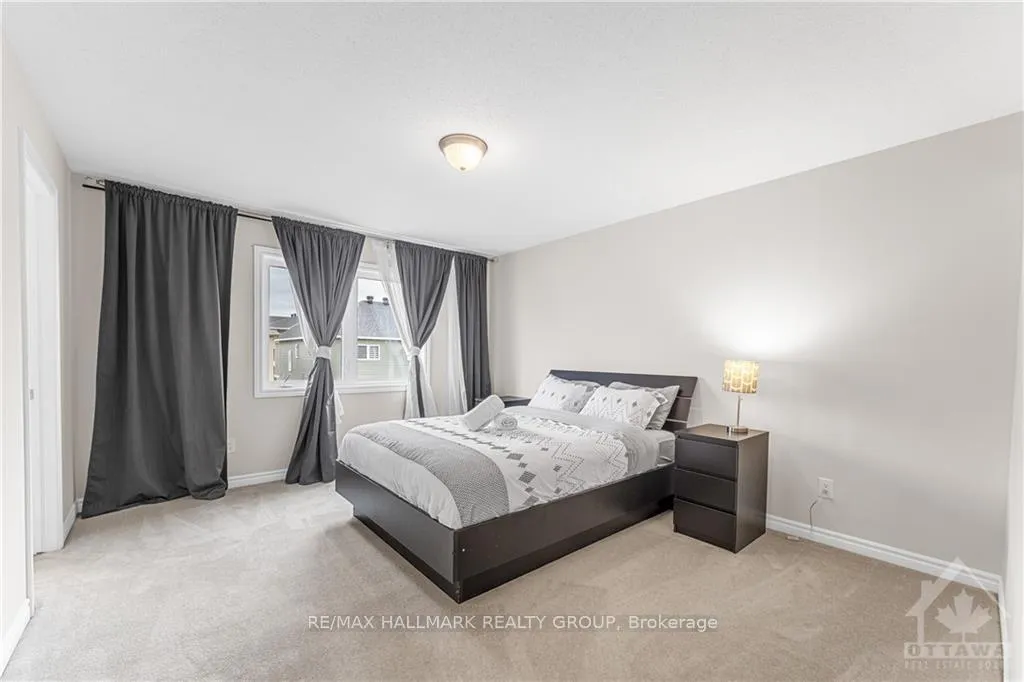Photo 3 of 147 Pictou Crescent, Ottawa, Kanata - Emerald Meadows/Trailwest — HOMEH