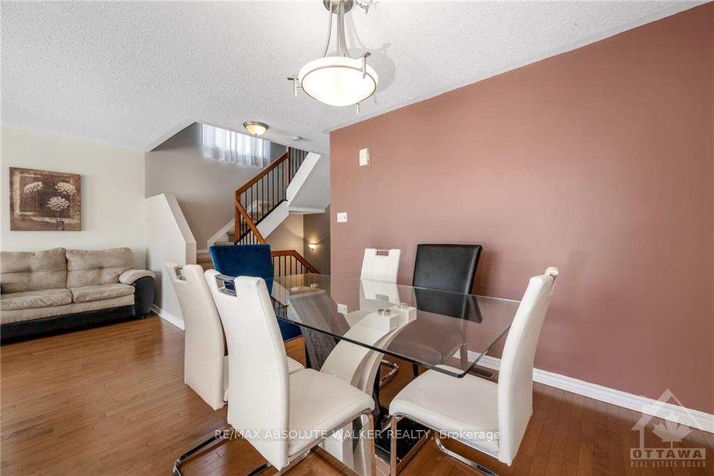 Photo 9 of 10 Deerchase Court, Ottawa, Kanata - Emerald Meadows/Trailwest — HOMEH
