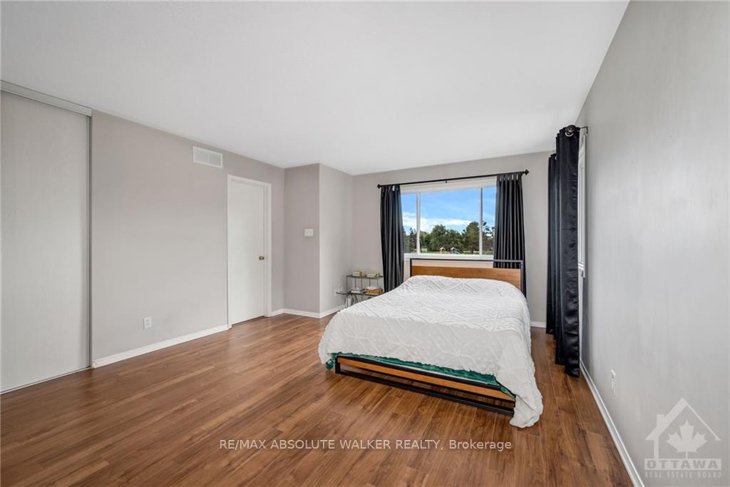 Photo 16 of 10 Deerchase Court, Ottawa, Kanata - Emerald Meadows/Trailwest — HOMEH