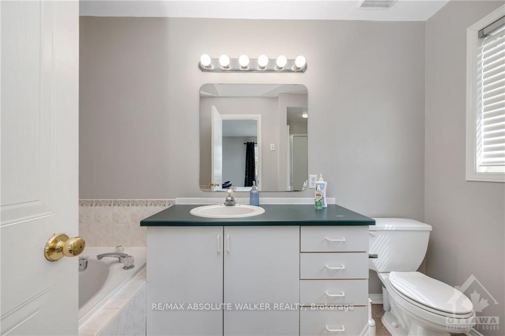 Photo 17 of 10 Deerchase Court, Ottawa, Kanata - Emerald Meadows/Trailwest — HOMEH