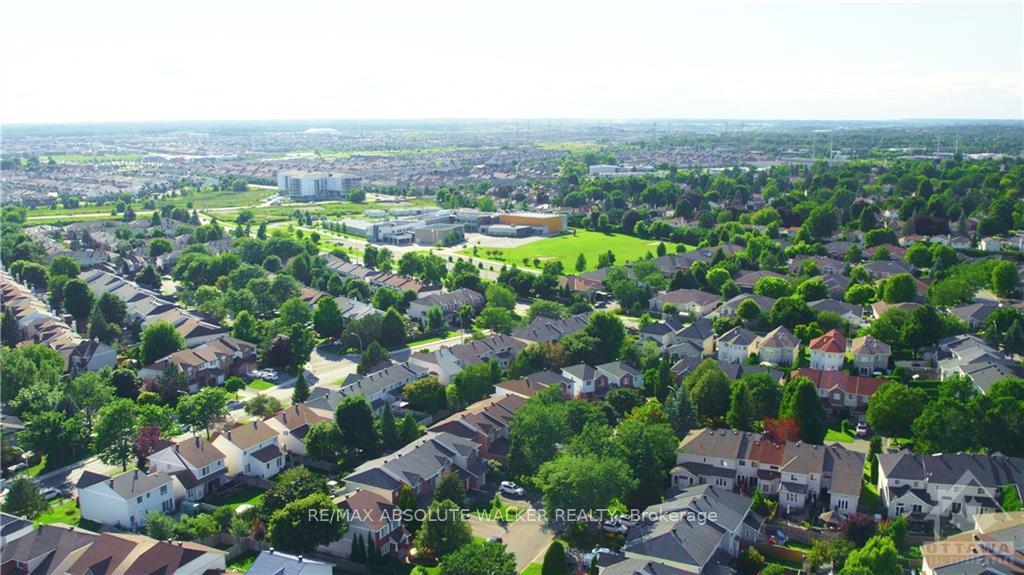 Photo 29 of 10 Deerchase Court, Ottawa, Kanata - Emerald Meadows/Trailwest — HOMEH