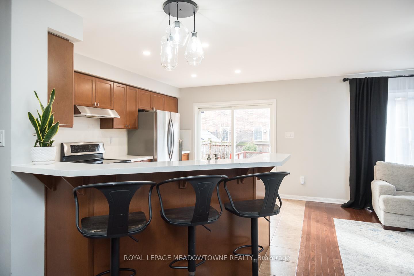 Photo 6 of 607 Cargill Path, Milton, Coates — HOMEH
