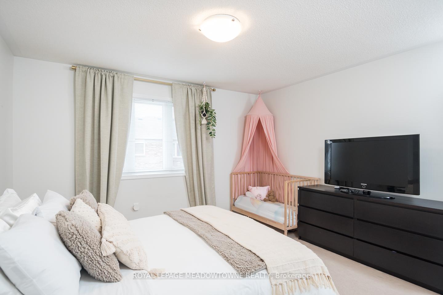 Photo 12 of 607 Cargill Path, Milton, Coates — HOMEH