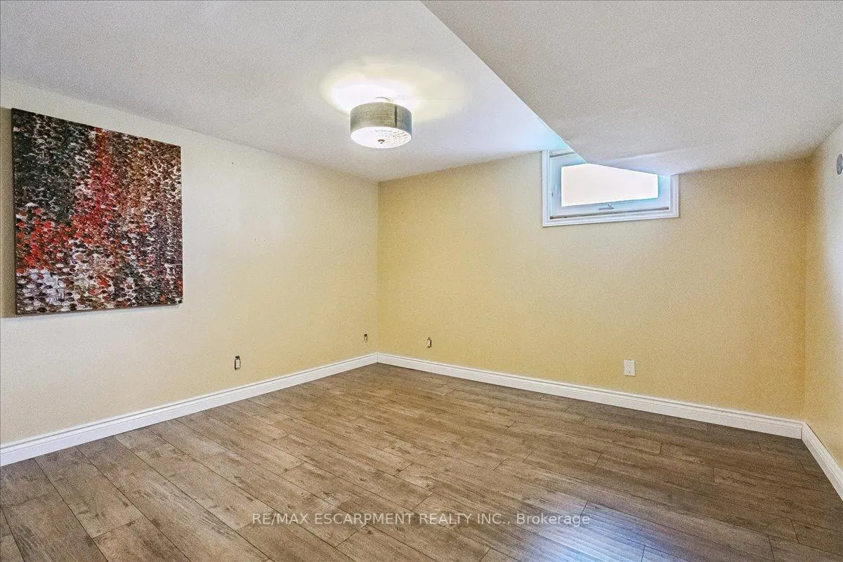Photo 22 of 6550 Sinclairville Road, Hamilton, Rural Glanbrook — HOMEH