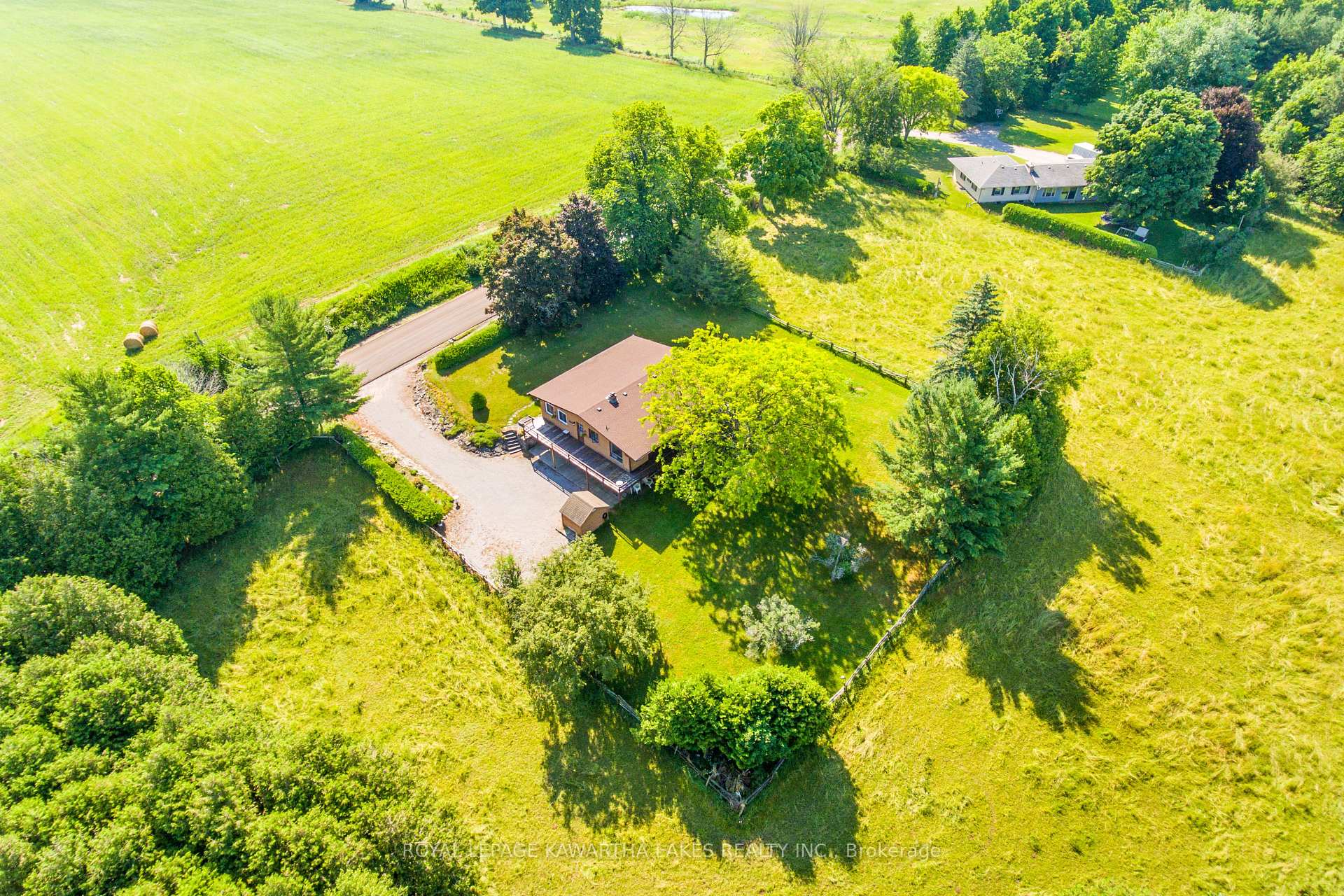 Photo 6 of 1357 Killarney Bay Road, Kawartha Lakes, Fenelon — HOMEH
