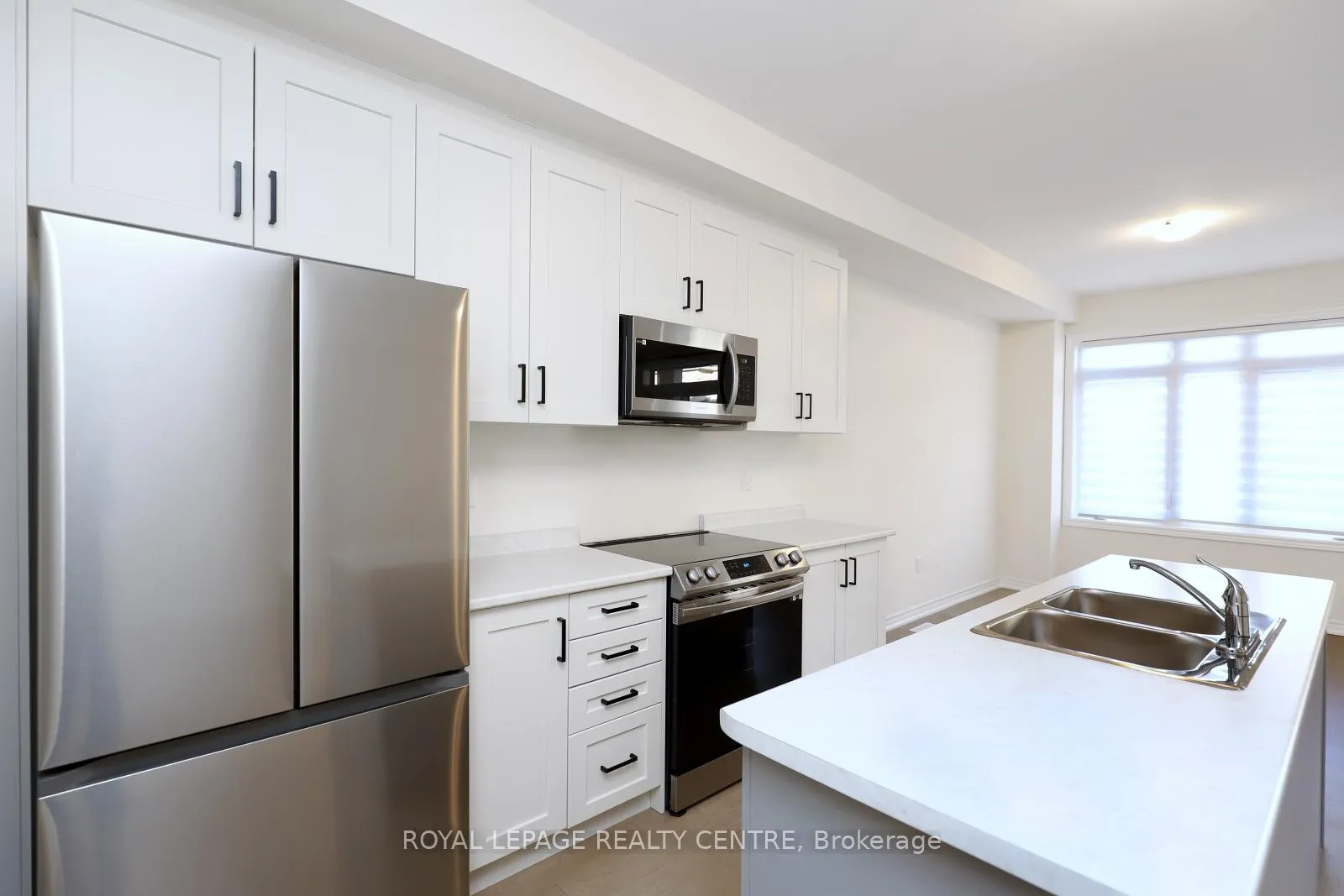 Photo 8 of Unit 16, 40 Zinfandel Drive, Hamilton, Winona — HOMEH