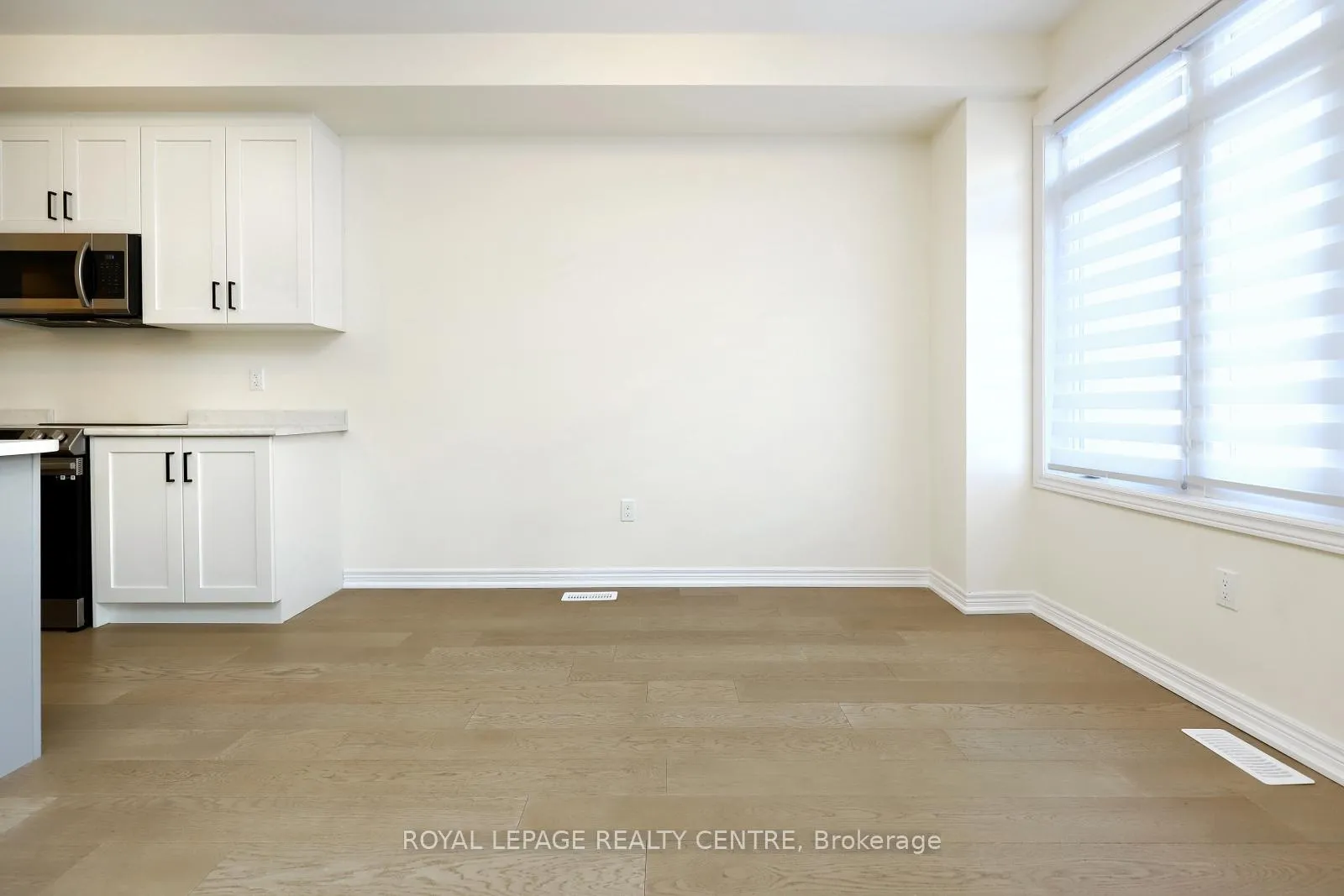 Photo 9 of Unit 16, 40 Zinfandel Drive, Hamilton, Winona — HOMEH