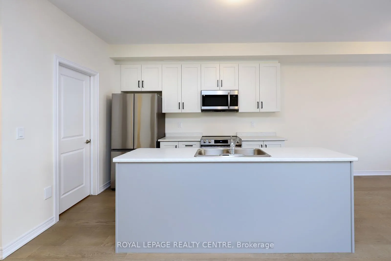 Photo 11 of Unit 16, 40 Zinfandel Drive, Hamilton, Winona — HOMEH