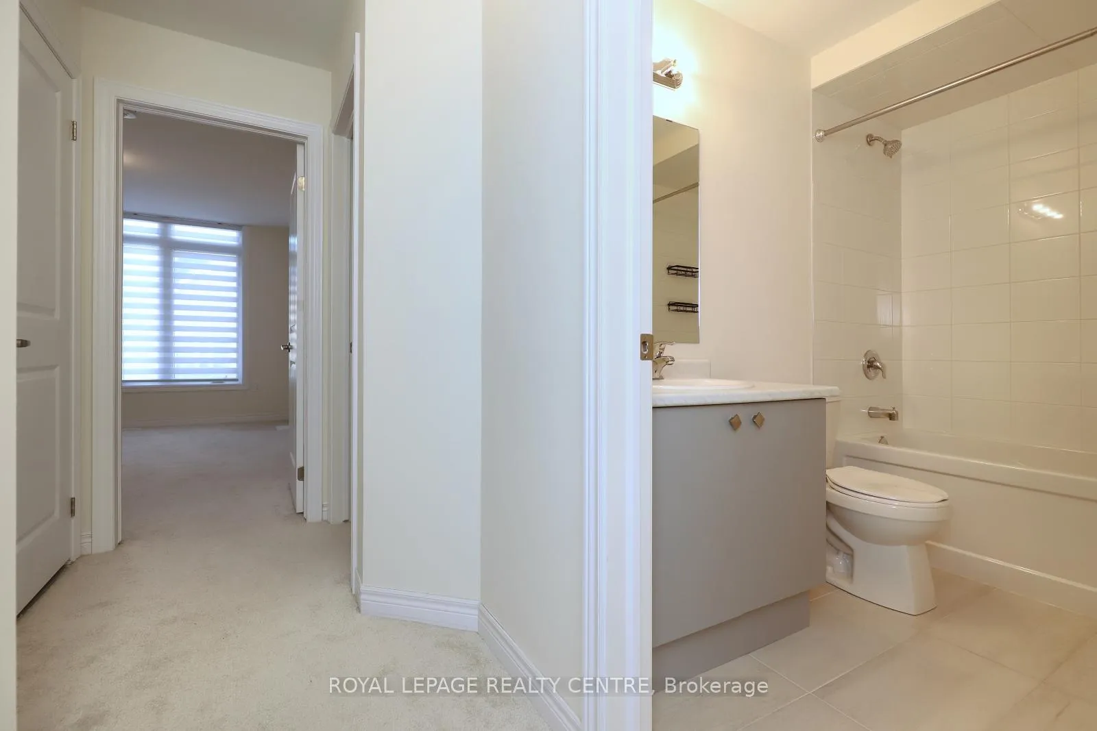 Photo 21 of Unit 16, 40 Zinfandel Drive, Hamilton, Winona — HOMEH