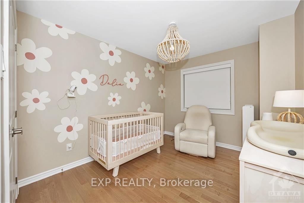 Photo 11 of 298 Livery Street, Ottawa, Kanata - Emerald Meadows/Trailwest — HOMEH