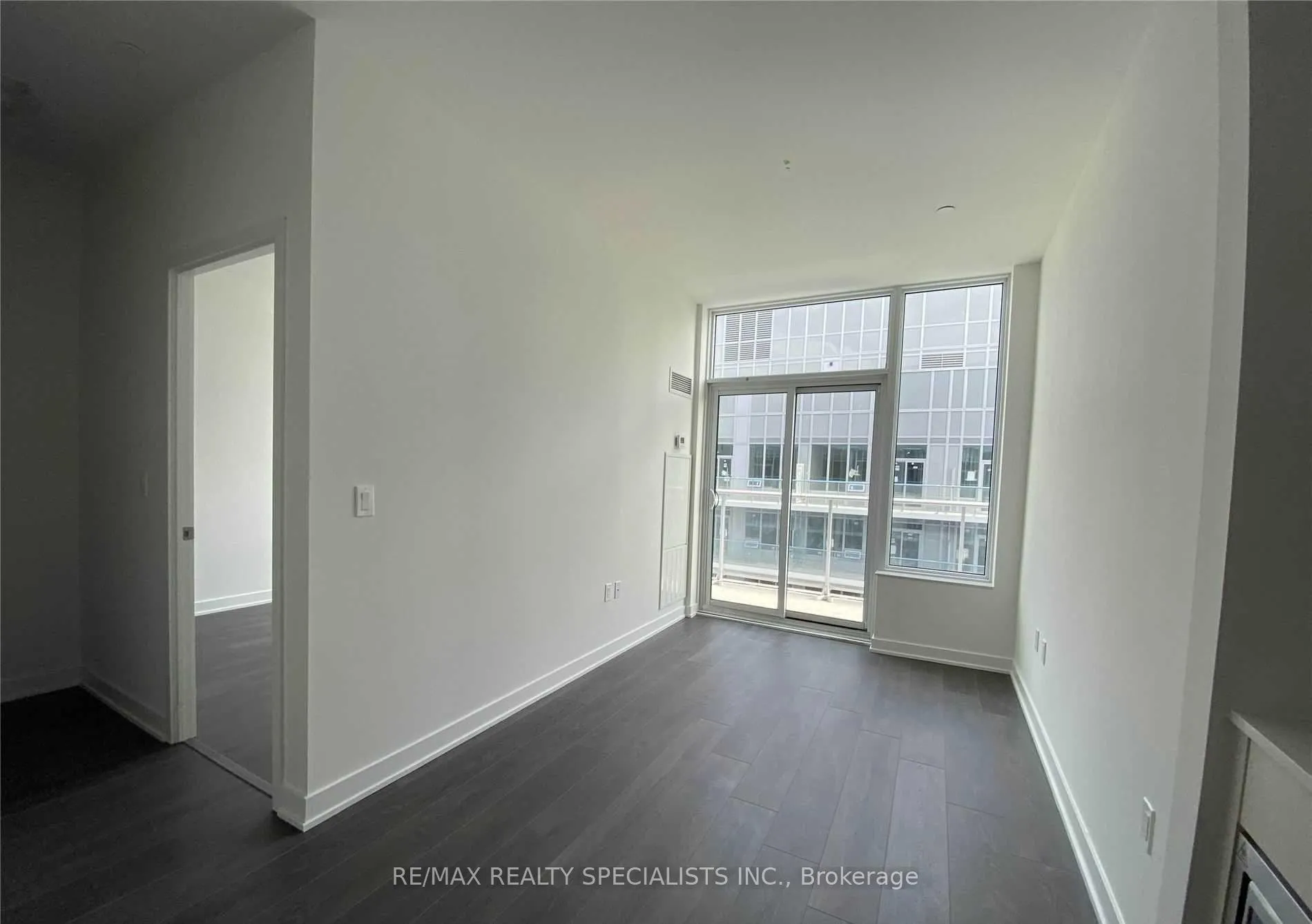 Photo 6 of Unit PH07, 99 Broadway Avenue, Toronto, Mount Pleasant West — HOMEH