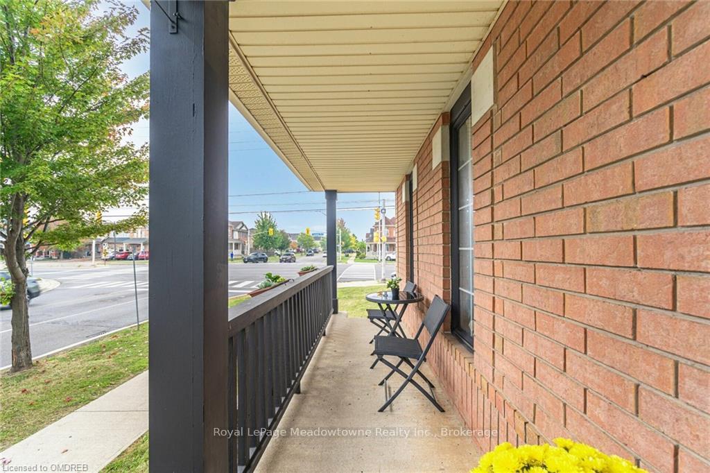 Photo 6 of 675 Thompson Road S, Milton, Beaty — HOMEH