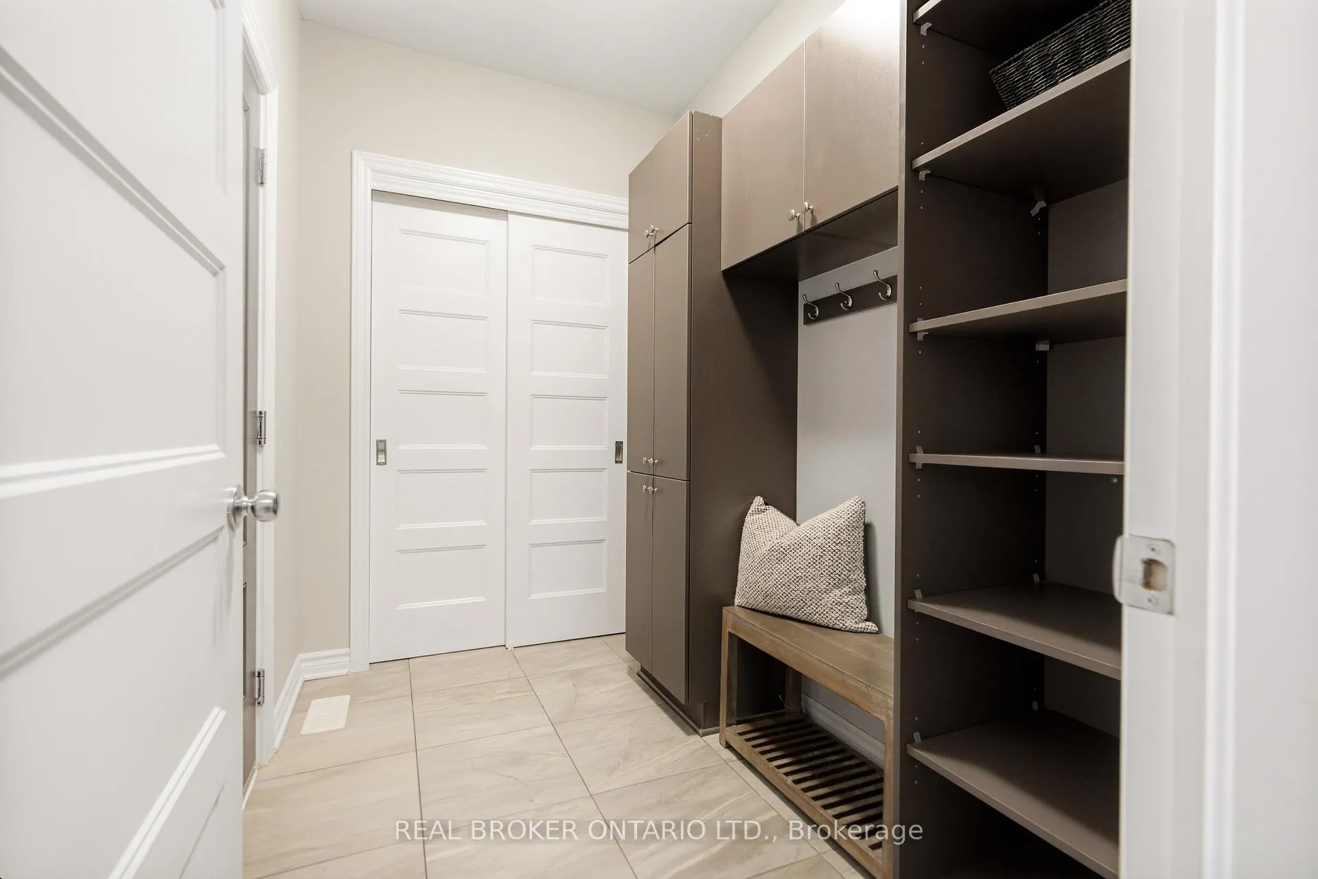 Photo 17 of 204 Trollius Way, Ottawa, Blossom Park/Kemp Park/Findlay Creek — HOMEH